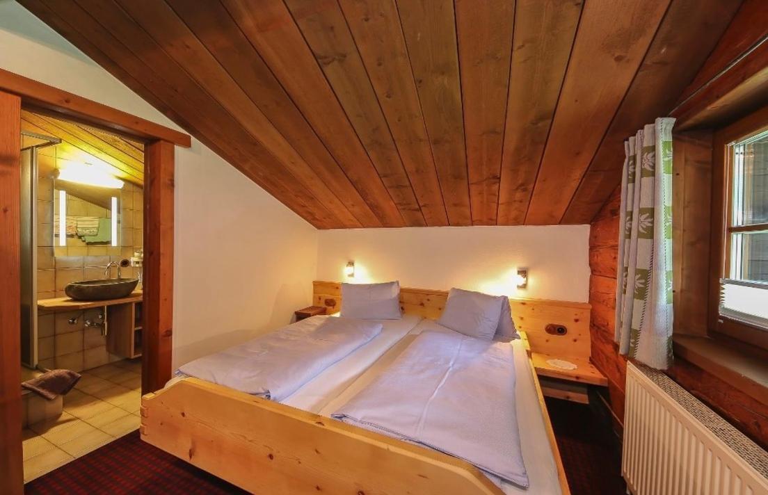 Hochwart Hof Bed & Breakfast Acomodação com café da manhã Saalbach-Hinterglemm Exterior foto