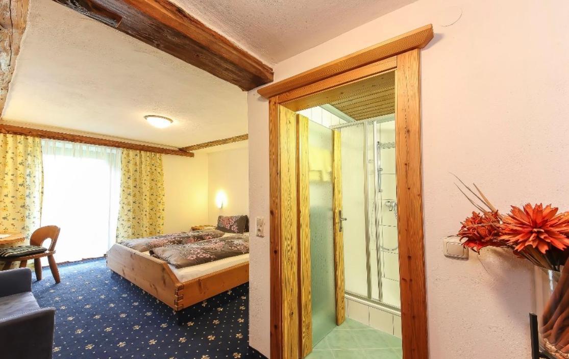 Hochwart Hof Bed & Breakfast Acomodação com café da manhã Saalbach-Hinterglemm Exterior foto